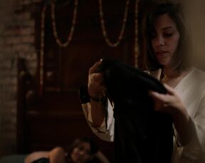 Mishel Prada, Maria-Elena Laas nude - Vida s01e06 (2018) nude scenes