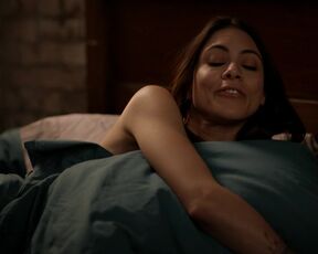 Mishel Prada, Maria-Elena Laas nude - Vida s01e06 (2018) nude scenes