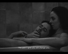 Laura Farisè nude. Sunday Poem (2021) Toless Actress in thriller scene (bathroom)