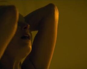 Laura Sepul nude, María Pedraza topless- El correo (2024)