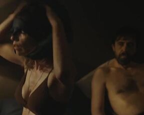 Maribel Verdú hot. Ana Tramel. El juego s01e01-05 (2021). Bathroom Nude Scene