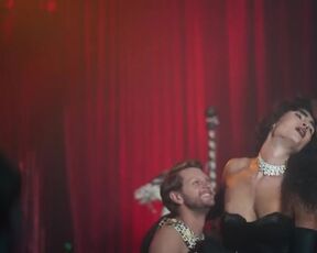 Mina Serrano hot. Cris Miró s01e01 (2024). Hot striptease scene