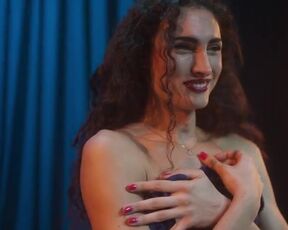 Mina Serrano hot. Cris Miró s01e01 (2024). Hot striptease scene