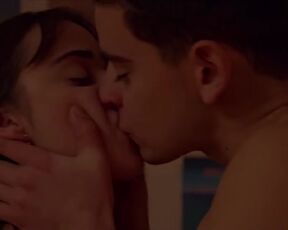 Cécile Duflot nude - Dernière valse (2024)
