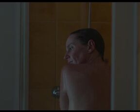 María Vázquez sexy - Los pequeños amores (2024)