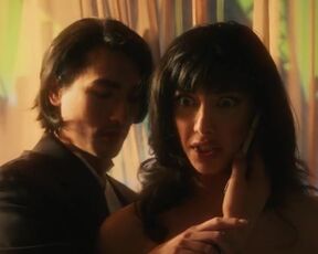 Martine Gutierrez nude - Fantasmas s01e04-05 (2024) Short Nudity Scene