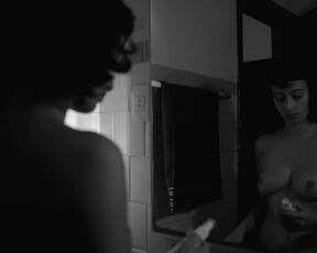 Gabriela Poester topless - Bruxa de Fábrica (2015) lusty nudity episode