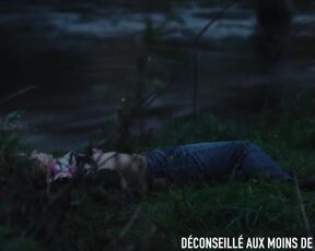 Alix Poisson hot - Sambre s01e01 (2023) TV Show Bed Scene