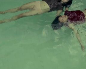 Pau Benitez - Sandra (2016) sexy scene