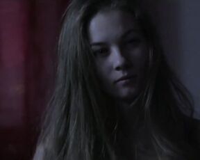 Emöke Zsigmond nude - Játszótársak (2014)