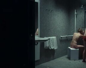 Masturbation scene Marta Nieradkiewicz hot, Magdalena Cielecka naked - Lek (2023)
