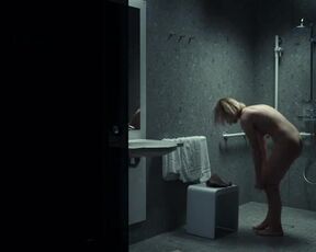 Masturbation scene Marta Nieradkiewicz hot, Magdalena Cielecka naked - Lek (2023)