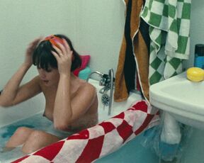 Helena Bielicic naked - 2 or 3 Things I Know About Her (1967) Classic Nude Scene