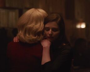 Thomasin McKenzie sexy, Anne Hathaway hot - Eileen (2023)