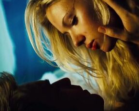 Scarlett Johansson sexy - The Island (2005) Hot celebs