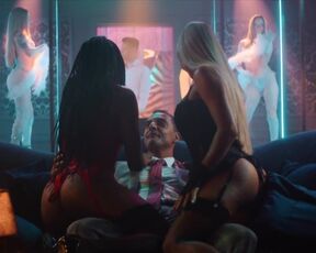 Luana Piovani hot, Vera Kolodzig sexy, Júlia Palha, Mariana Pacheco, Sofia Arruda, Soraia Tavares - O Clube s05e01 (2024) Hot Blowjob and Sex Scenes