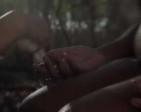 Tainá Cary nude - À Tona (2018) outdoors nude scene