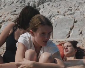 Lily McMenamy sexy, Luisa-Mai Kuster, Lily Ashley topless in the movie White Rocks (2020)