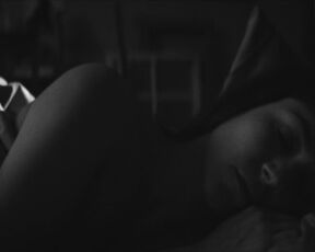 Olivia Ross hot - Die Theorie von Allem (2023) | Sex movie scene