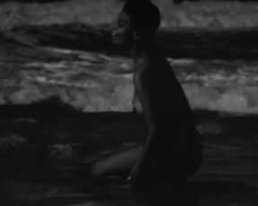 Luiza Maranhao naked - The Turning Wind (1962) Retro Nude Scene