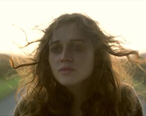 Lucile Krier topless - Lea’s Sundays(2011) Nude Scene