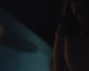 Lindsay Burdge hot - Sisters (2015)