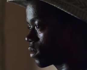 Ana Cecília Costa nude - Capitães da Areia (2011)