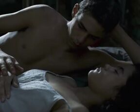 Ana Cecília Costa nude - Capitães da Areia (2011)