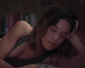 Adriana Ozores sexy, María Pedraza hot - Galgos s01e04-05 (2024) Bedroom Scenes