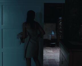 Laia Costa hot - The Teacher Who Promised the Sea (2023) Shower Scene