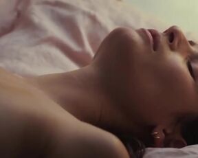 Lesbian Scenes Alma Jodorowsky nude, Jehnny Beth nude - Split s01 (2023)