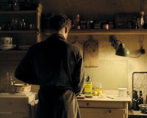 Cornelia Ivancan sexy - Der Vampir auf der Couch (2014)