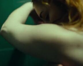 Maryne Cayon nude - Tant que je marcherai (2024)