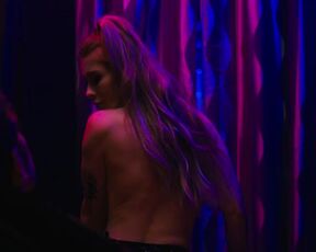 Striptease Scene and Bathroom Sex Idina Menzel, Shantel VanSanten, Emilyne Guglietti nude - American Murderer (2022)