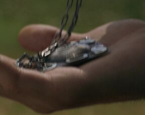 Carolina Yuste topless - Saben aquell (2023)