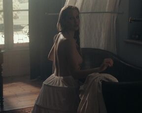 Kelly Reilly, Roxane Duran – The Cursed (2021) Hot Actress Movie Scene