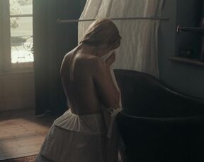 Kelly Reilly, Roxane Duran – The Cursed (2021) Hot Actress Movie Scene