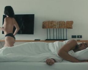 Cassandra Naud, Emily Tennant, Sara Canning - Influencer (2022) Hot bikini & Nude Sex movie scenes