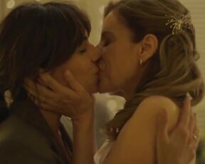 Lesbian Scenes Nona Sobo, Itziar Atienza, Maria Molins sexy - Wrong Side of the Tracks (2023) hot actresses