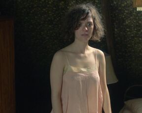 Liv Lisa Fries sexy - BB (2022) s04-e02