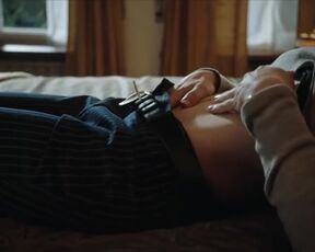 Leonor Watling sexy - No mires a los ojos (2022) hot scenes