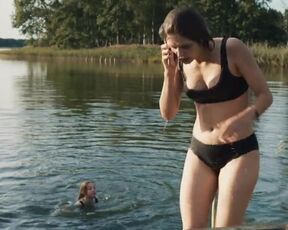 Hot & Nude Scenes Clara Devantié hot, Claudia Eisinger nackt - Der Masuren-Krimi s03e01 (2024)