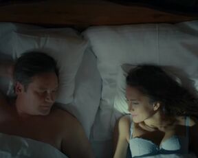 Vanessa Aleksander, Malgorzata Foremniak topless – Krew s01e01e02e06 (2023)