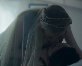 Marie Kauffmann, Sigrid Bouaziz nudes - Les rivieres pourpres s04e07-08 (2022) Voyeur scenes