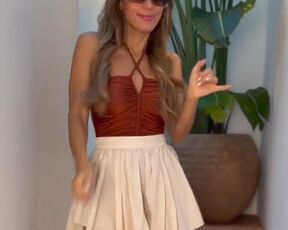 Hot Annemarie Carpendale Sexy Leak (2024)