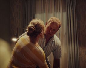 Anja Schneider, Anouk Elias nude - Fur immer Eltern (2021)