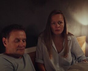 Anja Schneider, Anouk Elias nude - Fur immer Eltern (2021)