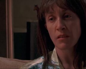Felicity Huffman naked - Transamerica (2005) nudity bath scene