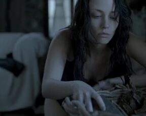 Rosanne Mulholland, Simone Iliescu - Liz's Wait (2022) hot scene