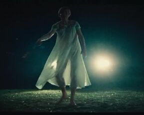 Michelle Williams hot - The Fabelmans (2022) not nude scene